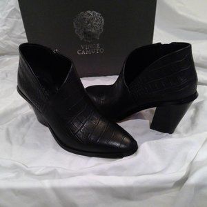 Vince Camuto Booties - 6.5